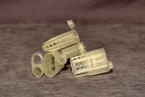 Queen cages 2000 - QC01