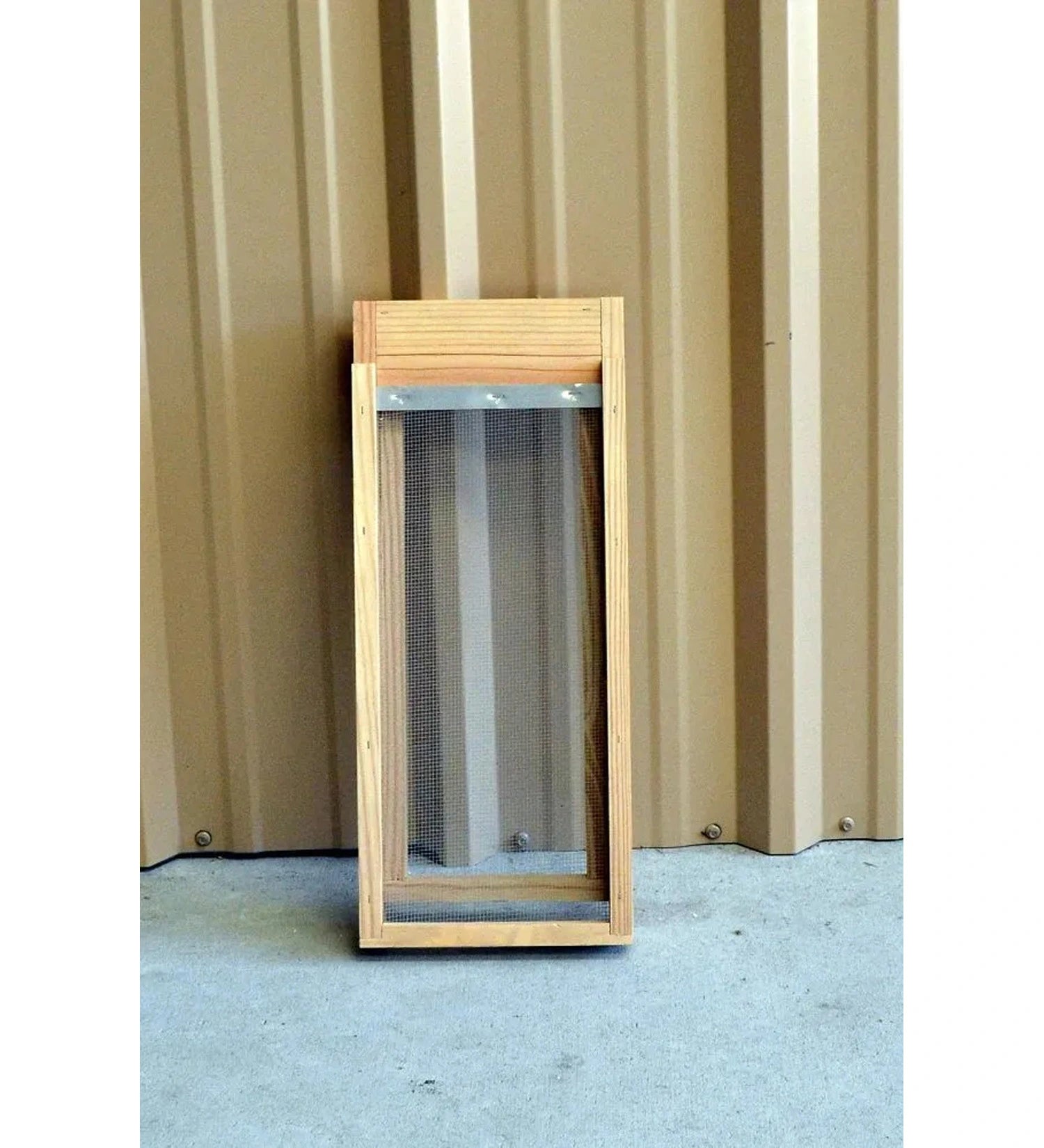 Nuc Varroa Bottom Board W/Drawe-B1008